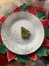 Load image into Gallery viewer, Matcha + Tremella Raspberry Trees