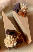 Load image into Gallery viewer, (LOCALS ONLY) Custom Dream Cake 100% Raw Vegan