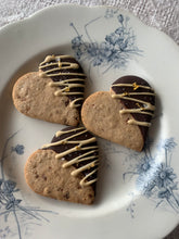 Load image into Gallery viewer, 24K Gold Raspberry Cookies
