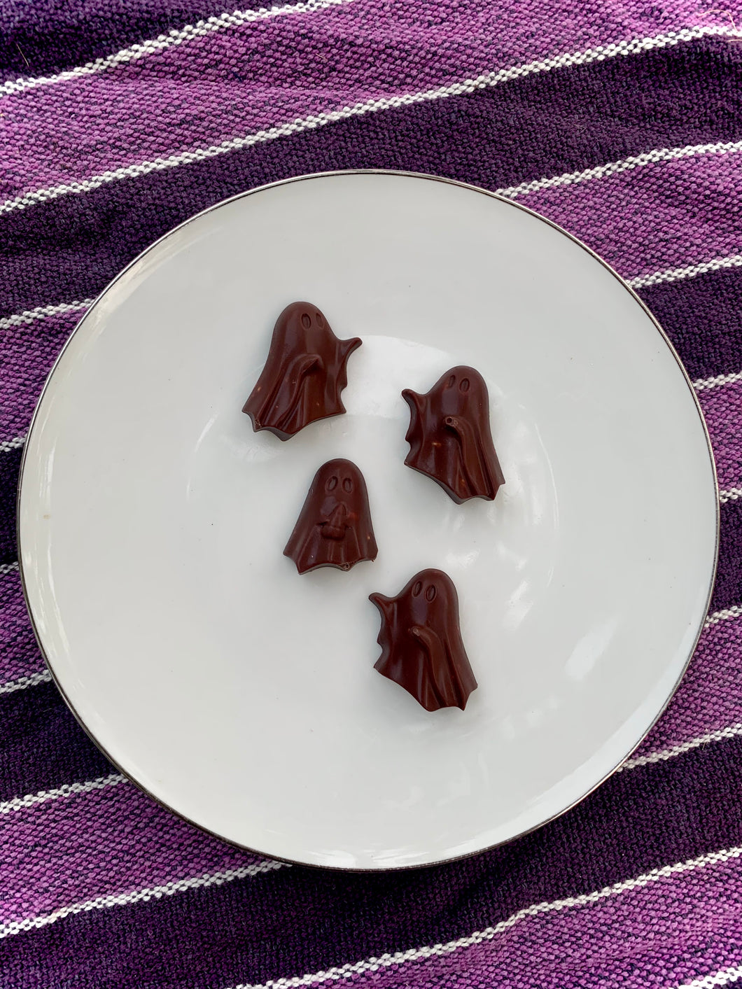 Brown Rice Crispies Chocolates + Bars