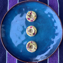Load image into Gallery viewer, Pistachio Rose Raw White Chocolate Minis
