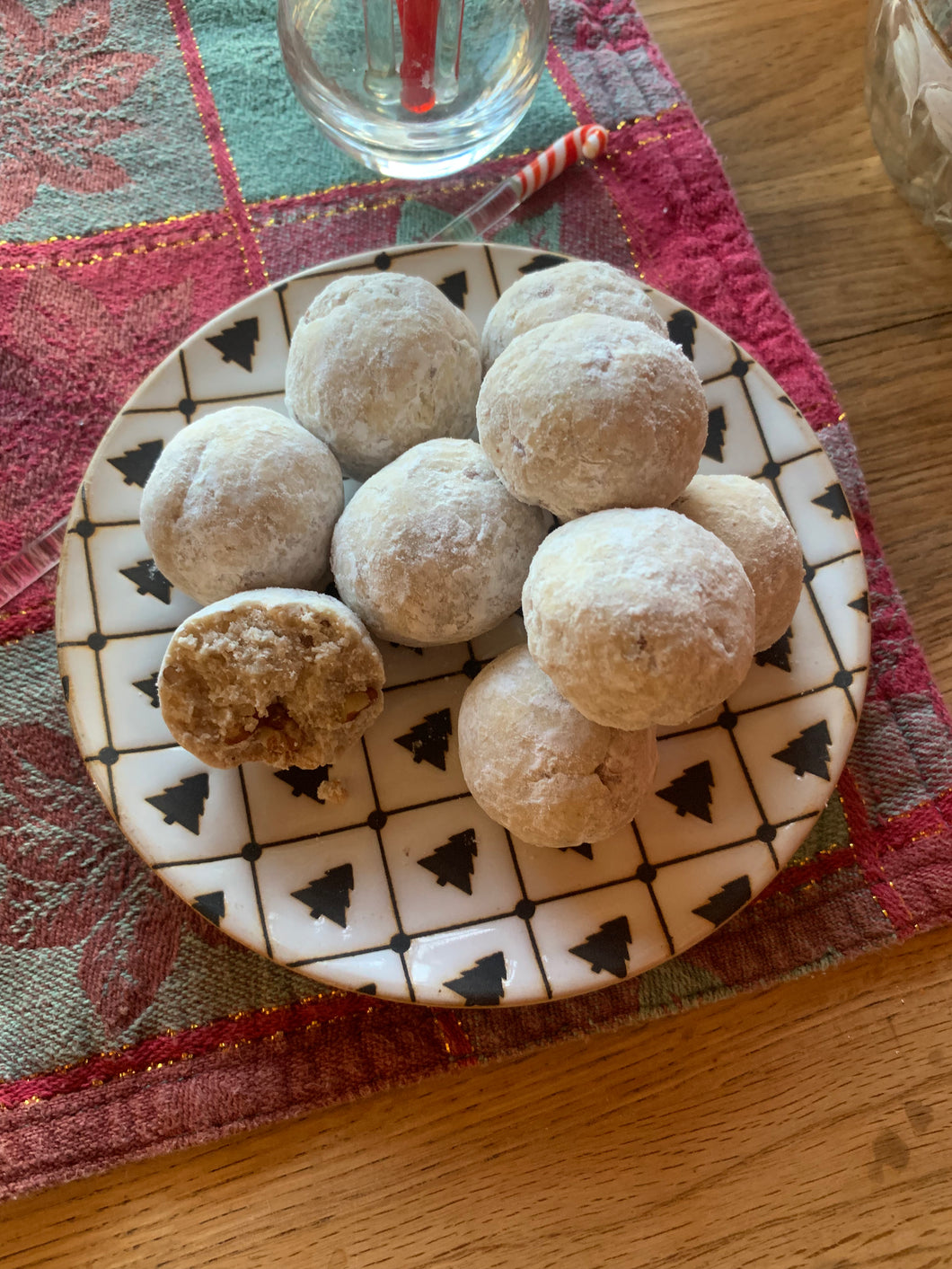 Russian Tea Cakes (Snowball Cookies) **contains nuts**