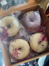 Load image into Gallery viewer, (LOCALS ONLY) Custom Dream Cake 100% Raw Vegan
