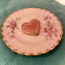 Load image into Gallery viewer, 24K Gold Painted Pink Heart Gem Cream Sandwich Cookies
