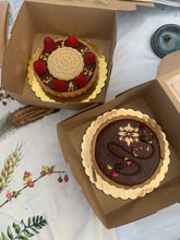 Load image into Gallery viewer, 5” Reishi Twix Tart w/ 24K Gold (LOCALS ONLY)
